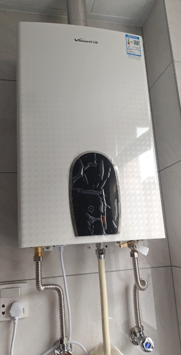 万和热水器365t-12安装视频，自己动手，其实没那么难