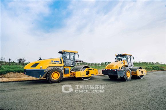 徐工XS365压路机操作视频，从新手到老手的实战手记